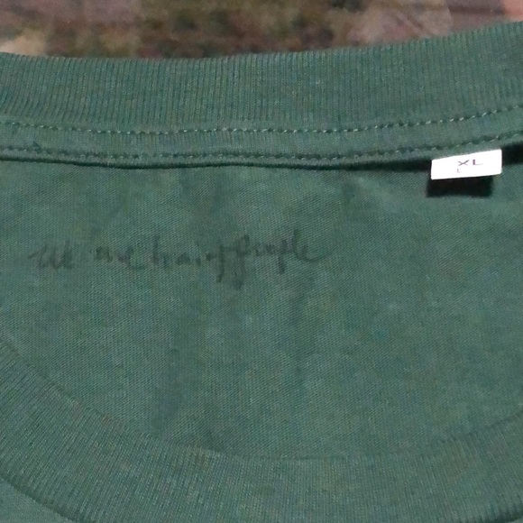 We Are Hairy People Hand Painted Kiwi Tee T Shirt Large Green Fruit Top Cotton L - Picture 6 of 7